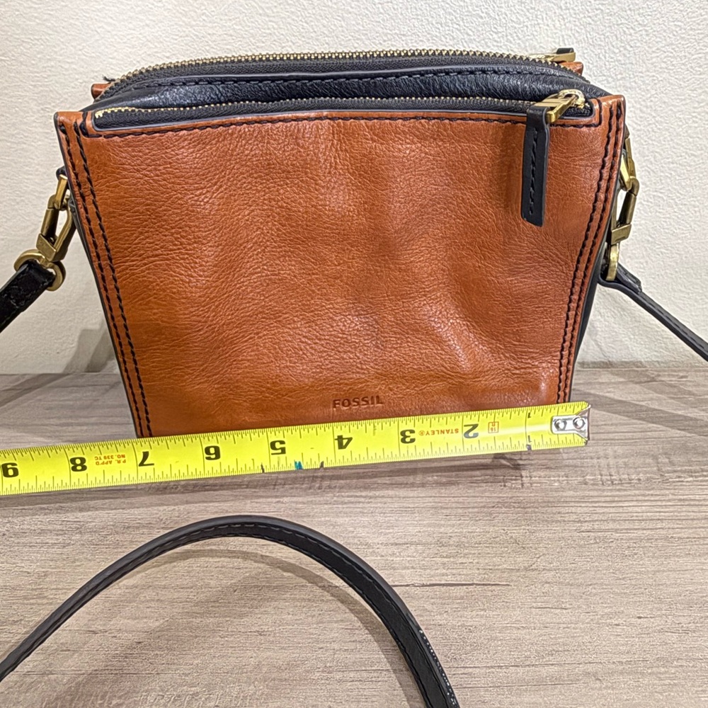 Fossil Tan and Black Leather Crossbody Bag
